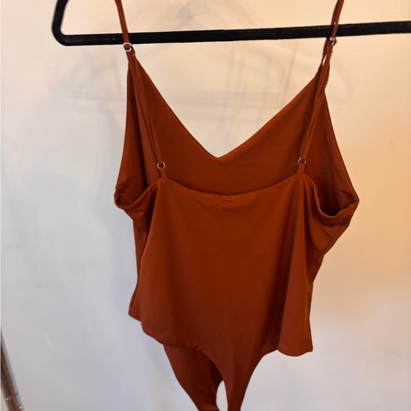 Women's V-Neck Rust Brown Bodysuit - Sleeveless Strappy Style - Picture 3 of 6